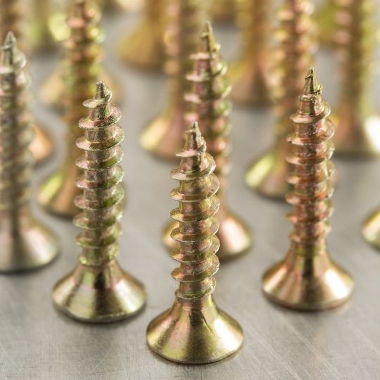 Production of Custom Screws, Bolts and Fasteners (EN)